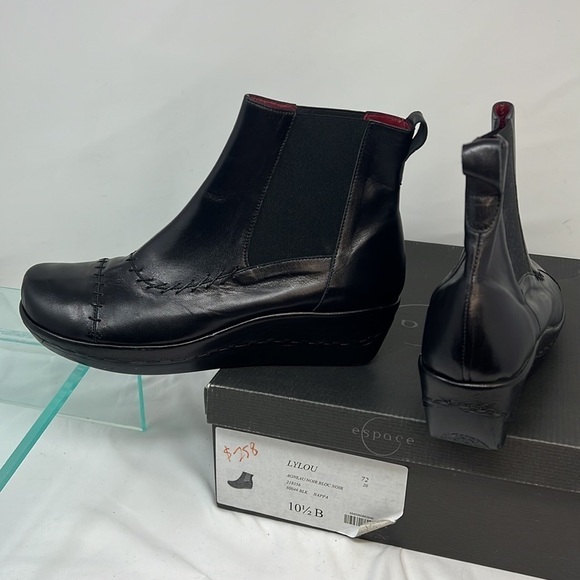 ESpace Sz 10.5B Lylou New In Box Black Napa Leather Low 2” Ankle Wedge Booties - Picture 1 of 8